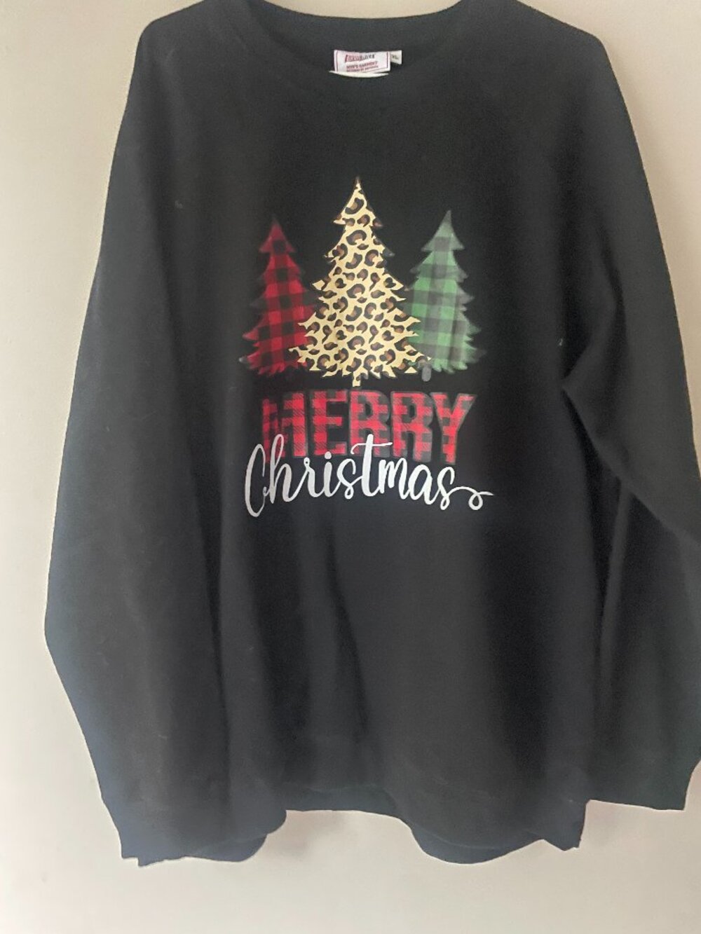 Merry Christmas Tree Sweatshirt – Size XL